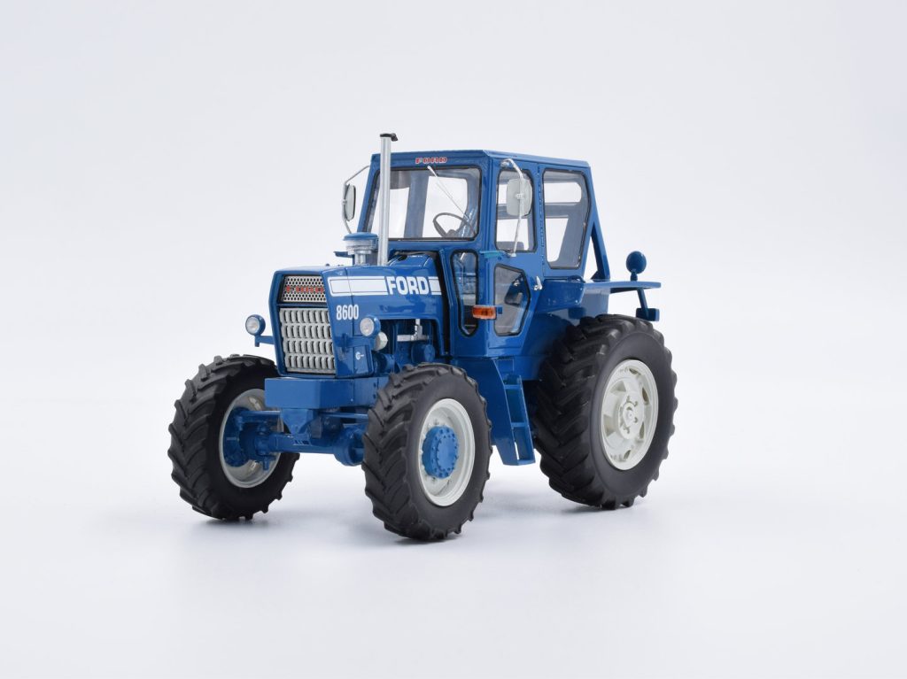 Ford 8600 tractor 4WD