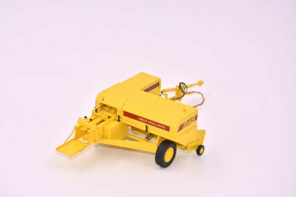 New Holland 945