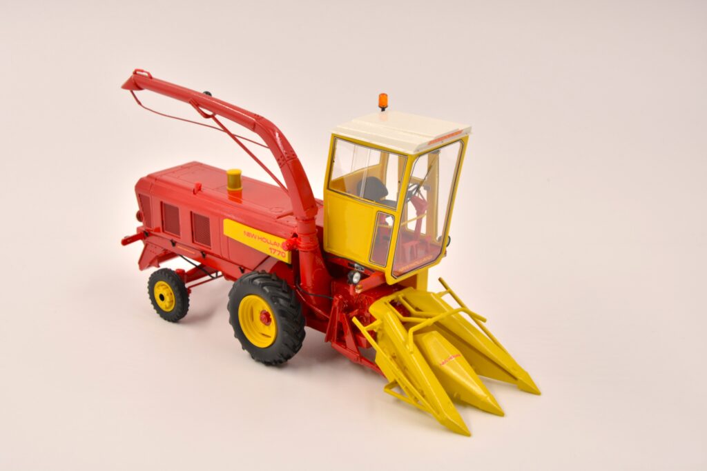 New Holland 1770