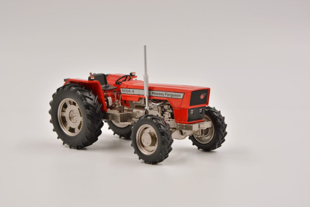Massey Ferguson 1104-4